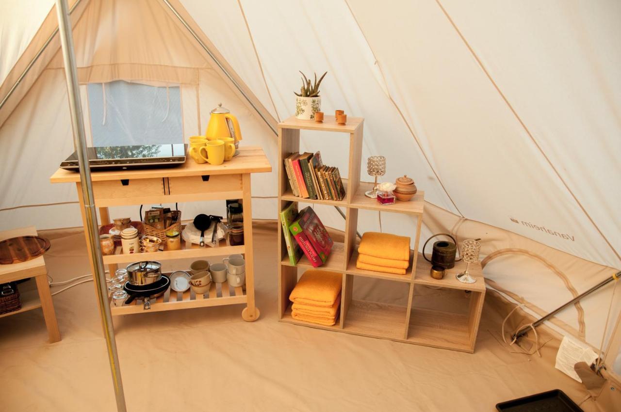 Glamping Z Alpakami Hotel Jankowice  Bagian luar foto